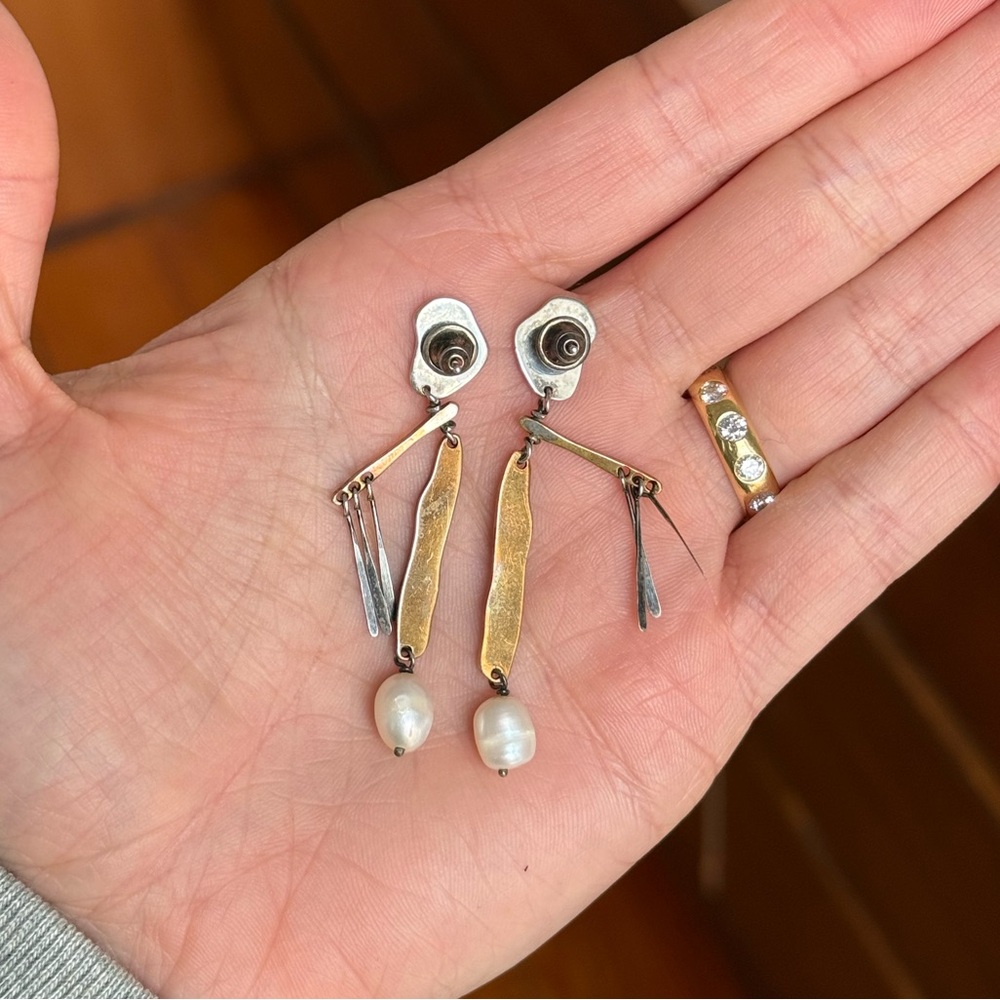Faris Mobile Earrings - Picture 5 of 5
